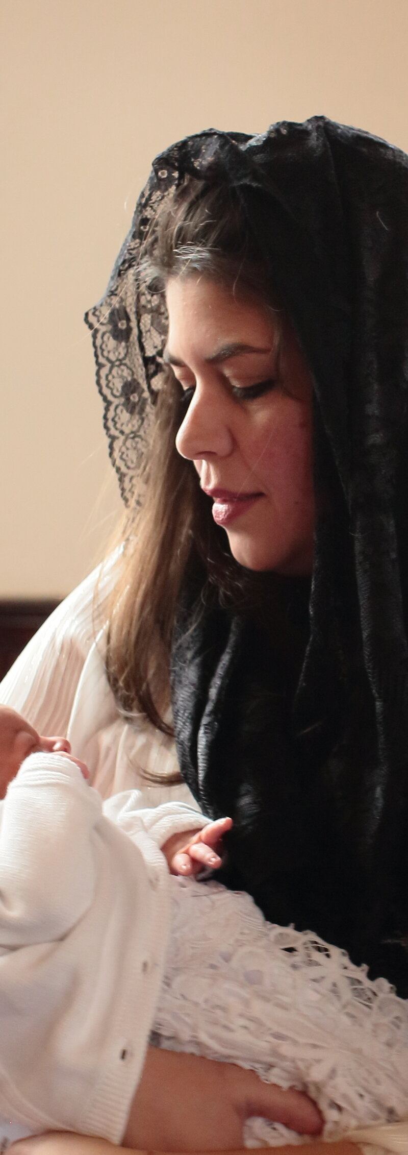 Catarina in her mother&rsquo;s arms